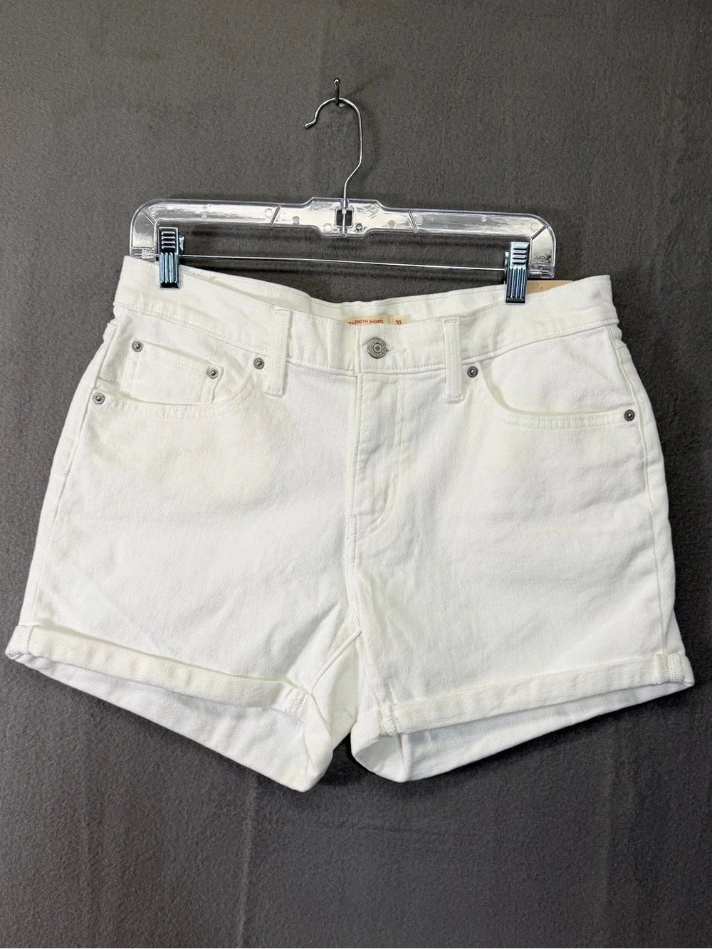 NWT 31 Levi’s Classic mid length shorts White Shorts - Picture 2 of 16
